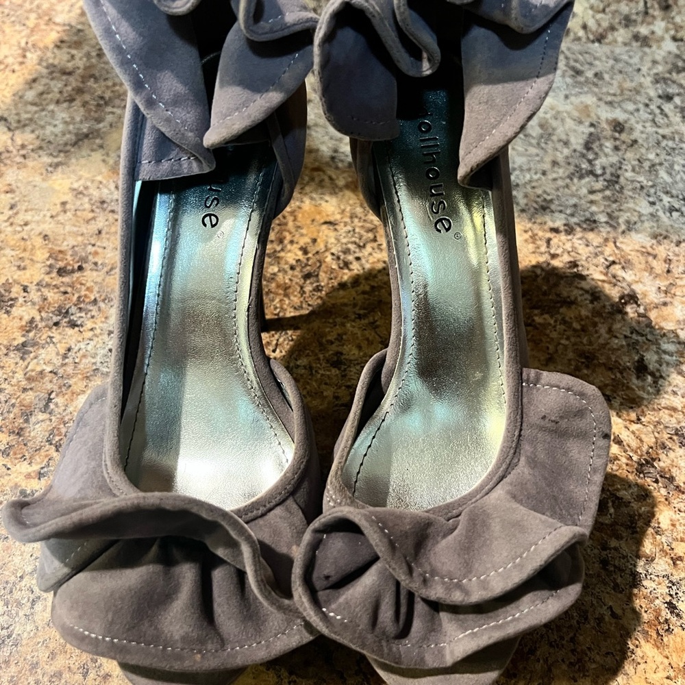 Dollhouse Charcoal Ruffle Heels